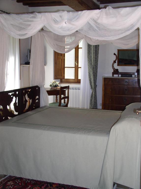 L'Arcadia Guest House Pietrasanta Room photo